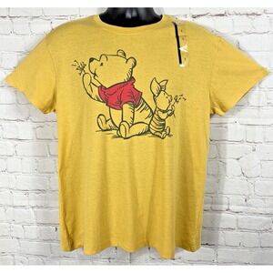 Disney Winnie-The-Pooh and Piglet Graphic Women's Large‎ T-Shirt- Yellow